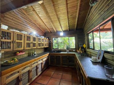 Casa de 4 alcobas en arriendo en Via San Antonio La Ceja, Rionegro · foto 4 de 20