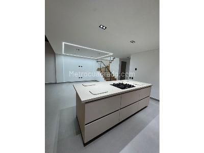 Casa de 3 alcobas en venta en Gualanday, Rionegro, 170 m² · foto 2 de 20