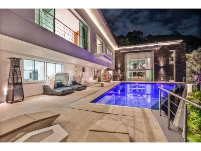 Casa en Arriendo, Altos Del Poblado, Medellín