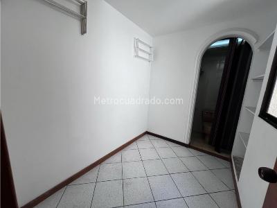 Apartamento en venta en Laureles, Medellín · foto 17 de 20