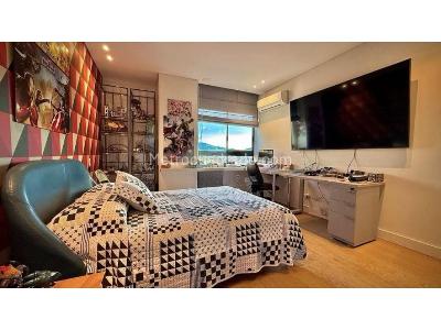 Apartamento de 3 alcobas en venta en El Poblado, Medellín, 220 m² · foto 12 de 16