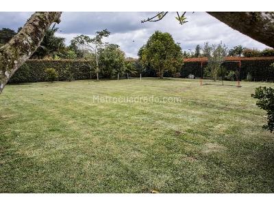 Casa de 4 alcobas en venta en Llanogrande, Rionegro, 1685 m² · foto 13 de 20