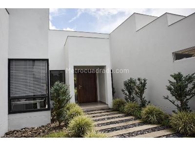 Casa de 4 alcobas en venta en Llanogrande, Rionegro, 1685 m² · foto 17 de 20