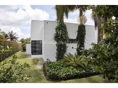 Casa de 4 alcobas en venta en Llanogrande, Rionegro, 1685 m² · foto 18 de 20
