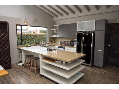 Casa de 4 alcobas en venta en Llanogrande, Rionegro, 1685 m² · foto 7 de 20