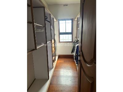 Casa de 5 alcobas en venta en Loma Del Escobero, Envigado · foto 6 de 19
