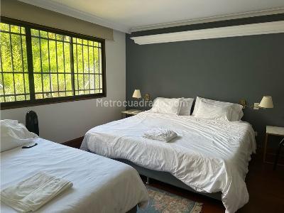 Casa de 5 alcobas en venta en Loma Del Escobero, Envigado · foto 9 de 19