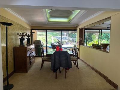Casa de 5 alcobas en venta en Loma Del Escobero, Envigado · foto 18 de 19