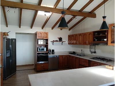 Casa de 4 alcobas en venta en Sajonia, Rionegro · foto 3 de 20