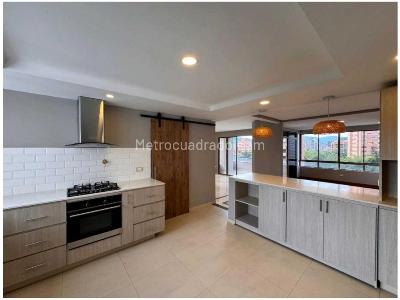 Apartamento de 4 alcobas en venta en El Poblado Loma De Los Parra, Medellín, 220 m² · foto 4 de 15