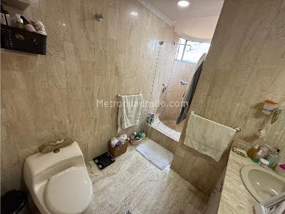 Apartamento en venta en El Poblado, Medellín · foto 12 de 16
