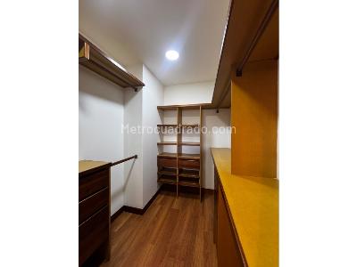 Apartamento de 3 alcobas en arriendo en El Poblado, Medellín, 200 m² · foto 20 de 20
