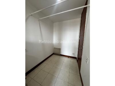 Apartamento de 3 alcobas en arriendo en El Poblado, Medellín, 200 m² · foto 5 de 20