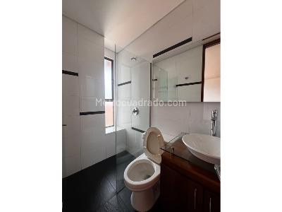 Apartamento de 3 alcobas en arriendo en El Poblado, Medellín, 200 m² · foto 11 de 20