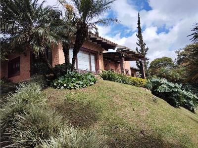 Casa de 5 alcobas en venta en Llanogrande, Rionegro · foto 2 de 9