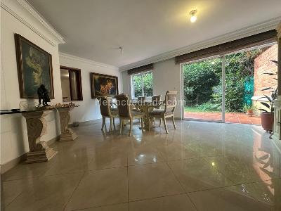 Casa de 4 alcobas en venta en Loma De San Jose, Sabaneta, 287 m² · foto 3 de 20