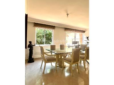 Casa de 4 alcobas en venta en Loma De San Jose, Sabaneta, 287 m² · foto 17 de 20