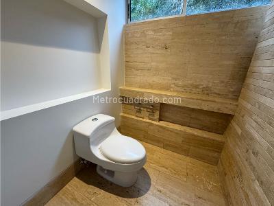 Casa de 5 alcobas en arriendo en Llanogrande, Rionegro · foto 18 de 20