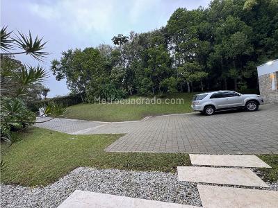 Casa de 5 alcobas en venta en Llanogrande, Rionegro · foto 13 de 20