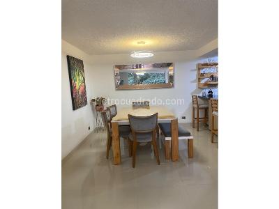 Apartamento en venta en Loma De Los Bernal, Medellín · foto 4 de 20