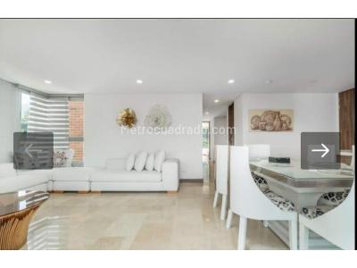Apartamento de 3 alcobas en venta en Milla De Oro, Medellín, 130 m² · foto 2 de 18