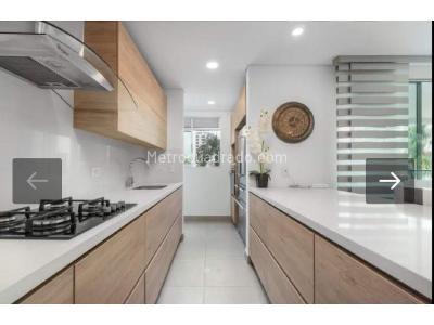 Apartamento de 3 alcobas en venta en Milla De Oro, Medellín, 130 m² · foto 6 de 18