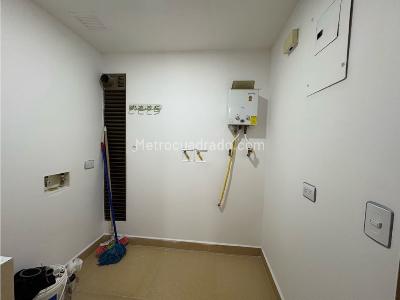 Apartamento de 3 alcobas en venta en Sabaneta, Sabaneta, 110 m² · foto 4 de 20