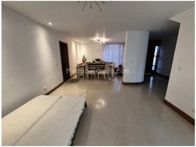Casa de 5 alcobas en venta en El Poblado, Medellín, 800 m² · foto 10 de 20