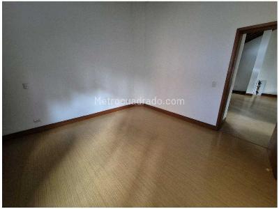 Casa de 5 alcobas en venta en El Poblado, Medellín, 800 m² · foto 19 de 20