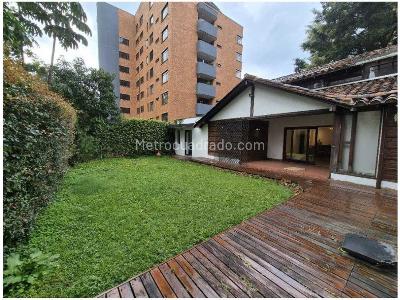 Casa de 5 alcobas en venta en El Poblado, Medellín, 800 m² · foto 3 de 20