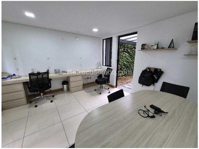 Casa de 5 alcobas en venta en El Poblado, Medellín, 800 m² · foto 7 de 20