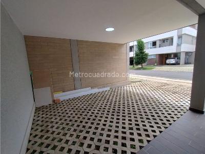 Casa de 3 alcobas en arriendo en Barrio Blanco, Rionegro, 180 m² · foto 11 de 12