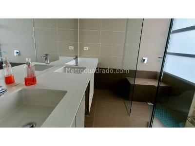 Apartamento de 3 alcobas en arriendo en El Poblado, Medellín, 140 m² · foto 14 de 15