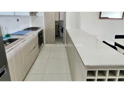 Apartamento de 3 alcobas en arriendo en El Poblado, Medellín, 140 m² · foto 3 de 15