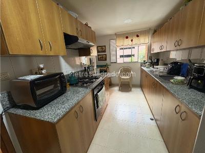 Apartamento de 3 alcobas en arriendo en Los Balsos, Medellín, 160 m² · foto 5 de 20