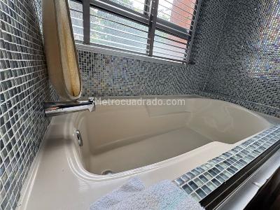 Apartamento de 3 alcobas en arriendo en Los Balsos, Medellín, 160 m² · foto 15 de 20