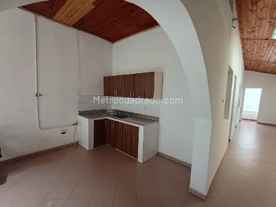 Casa de 5 alcobas en venta en Prado, Medellín, 220 m² · foto 4 de 7