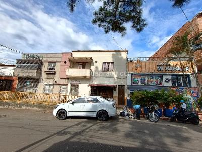 Casa de 5 alcobas en venta en Prado, Medellín, 220 m² · foto 7 de 7