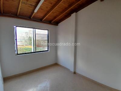 Apartamento de 3 alcobas en venta en Cabañas, Bello, 81 m² · foto 8 de 9