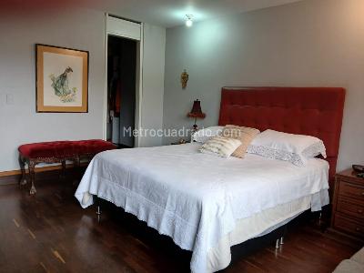 Apartamento de 2 alcobas en venta en Los Balsos, Medellín, 174 m² · foto 8 de 12