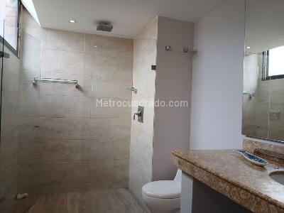 Apartamento de 2 alcobas en venta en Los Balsos, Medellín, 174 m² · foto 12 de 12