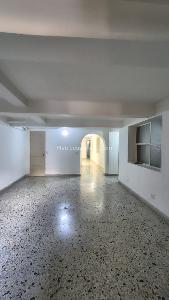 Casa de 5 alcobas en arriendo en Prado Centro, Medellín, 698 m² · foto 2 de 20