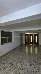 Casa de 5 alcobas en arriendo en Prado Centro, Medellín, 698 m² · foto 10 de 20
