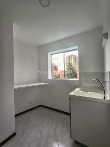Apartamento de 3 alcobas en arriendo en El Diamante No. 2, Medellín, 162 m² · foto 10 de 18