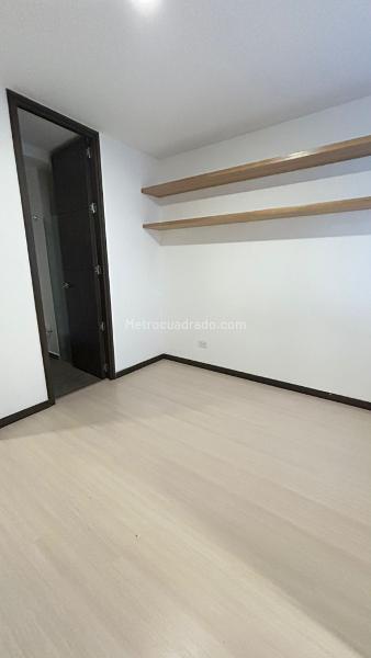 Apartamento en Arriendo, El Esmeraldal, Envigado - Mehr