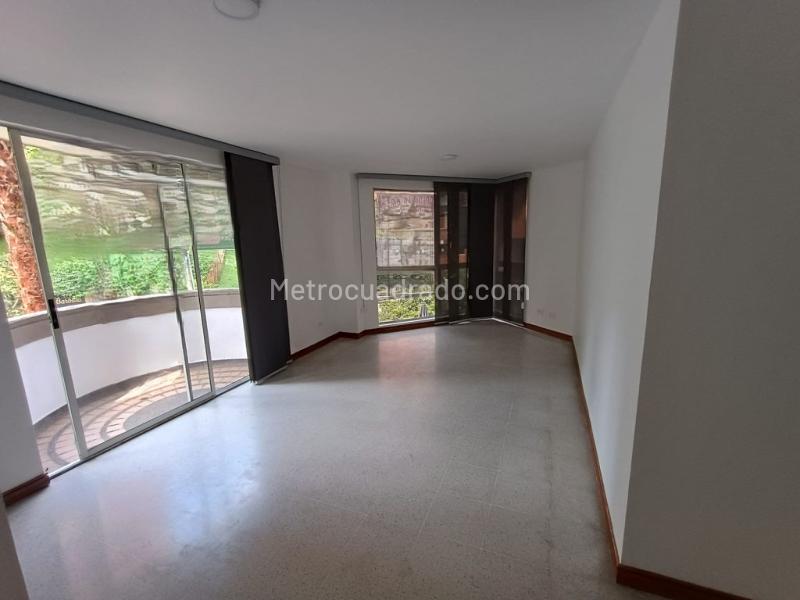 Apartamento de 2 Alcobas en Las Palmas con Balcón y Parqueadero - 5