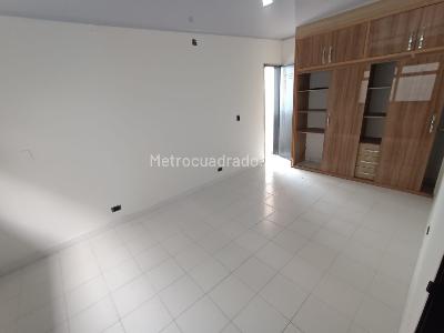 Casa de 5 alcobas en arriendo en Nutibara, Medellín, 360 m² · foto 11 de 20