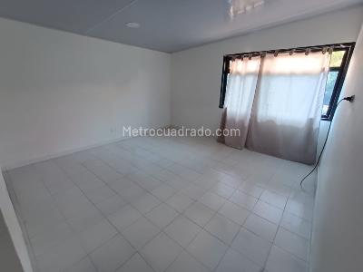 Casa de 5 alcobas en arriendo en Nutibara, Medellín, 360 m² · foto 12 de 20