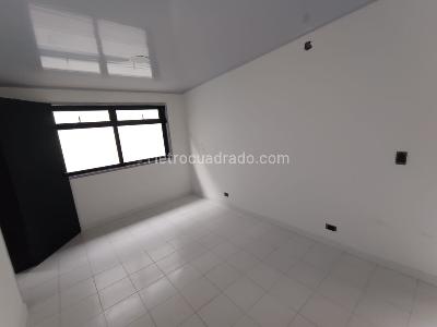 Casa de 5 alcobas en arriendo en Nutibara, Medellín, 360 m² · foto 14 de 20