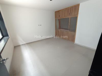 Casa de 5 alcobas en arriendo en Nutibara, Medellín, 360 m² · foto 17 de 20